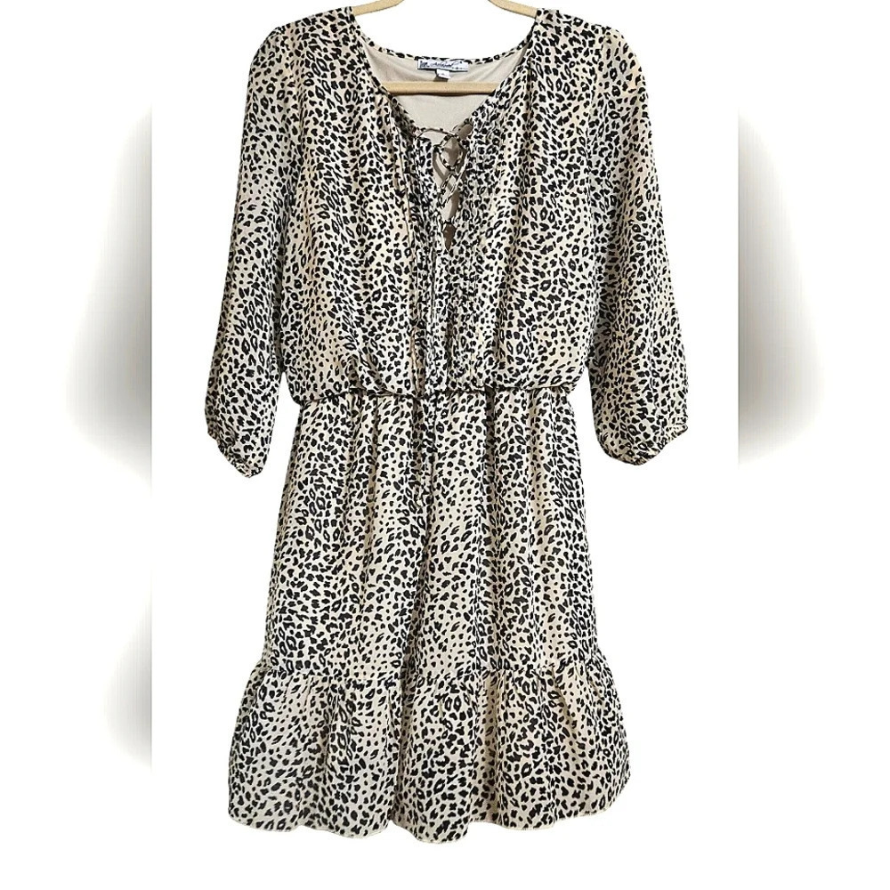 ACCLAIMED black&white cheetah print longsleeve tie front mini dress. Size small